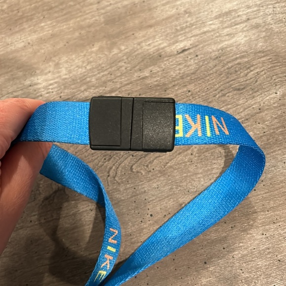 Nike Keychain / Lanyard - Picture 4 of 6